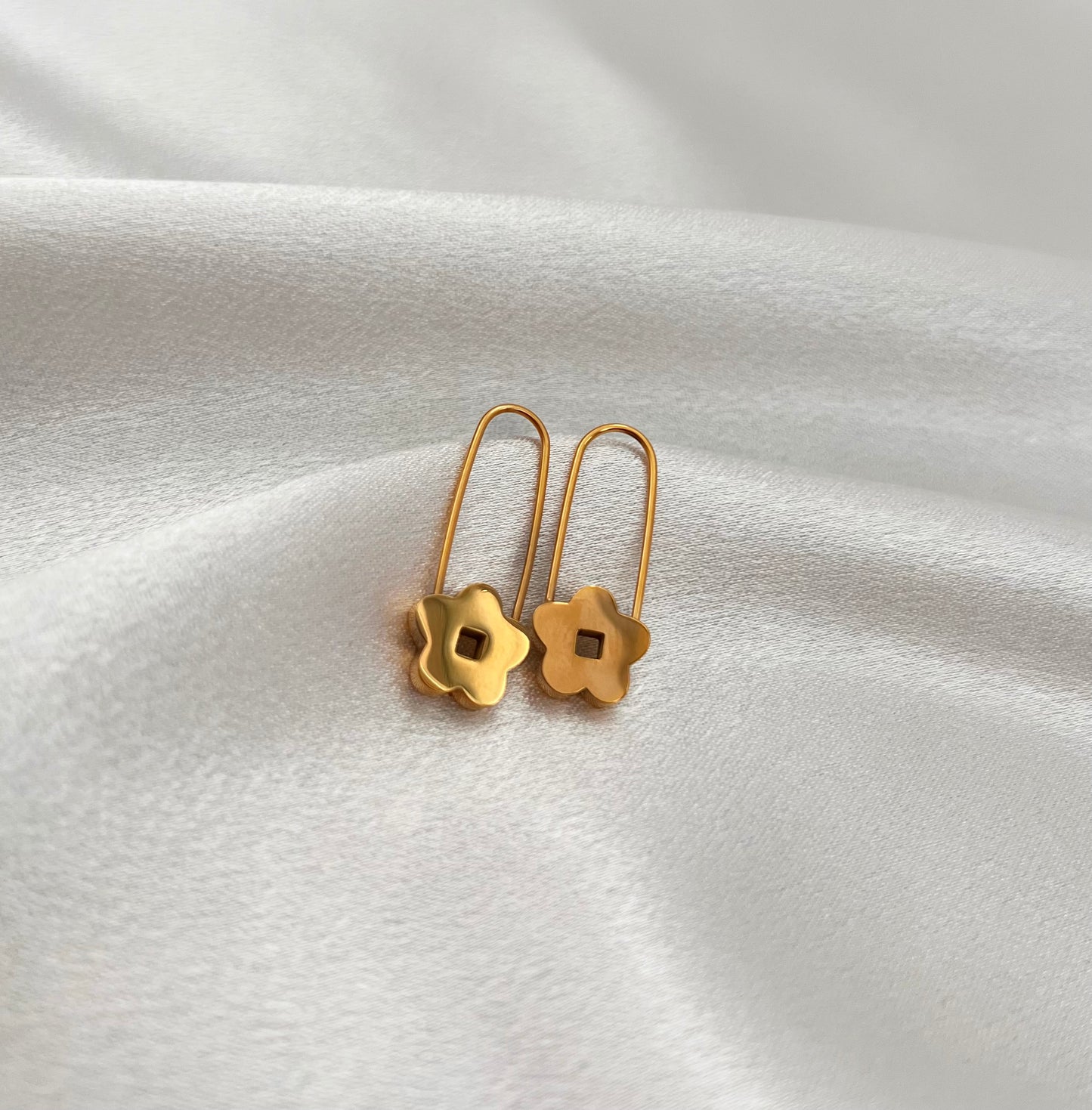 Lyn Pin Earrings