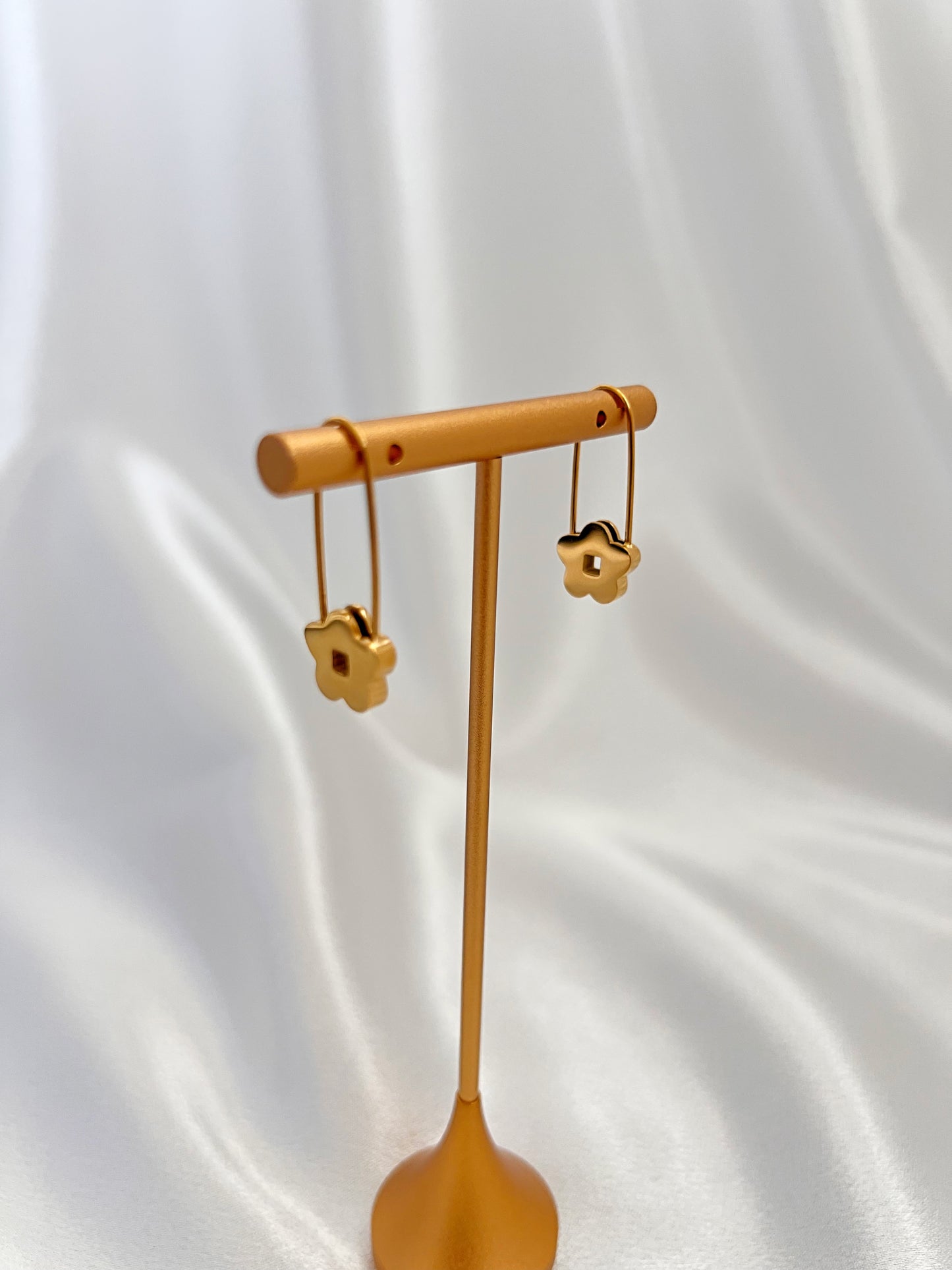 Lyn Pin Earrings