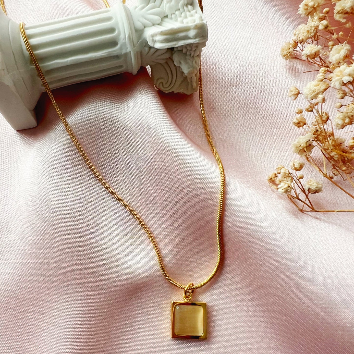 Zel Necklace