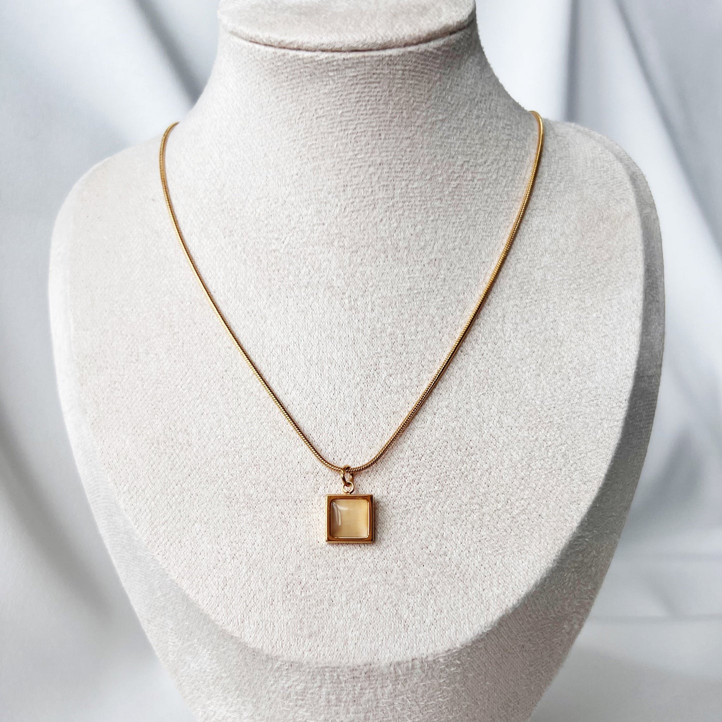 Zel Necklace