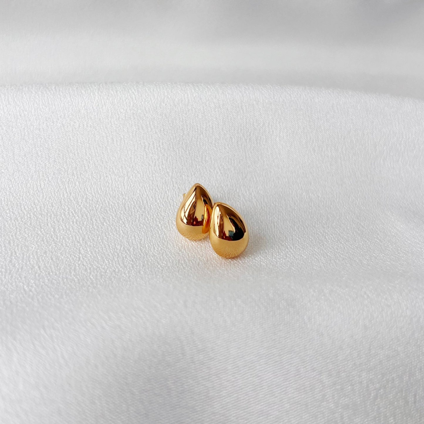 Zora Stud Earrings