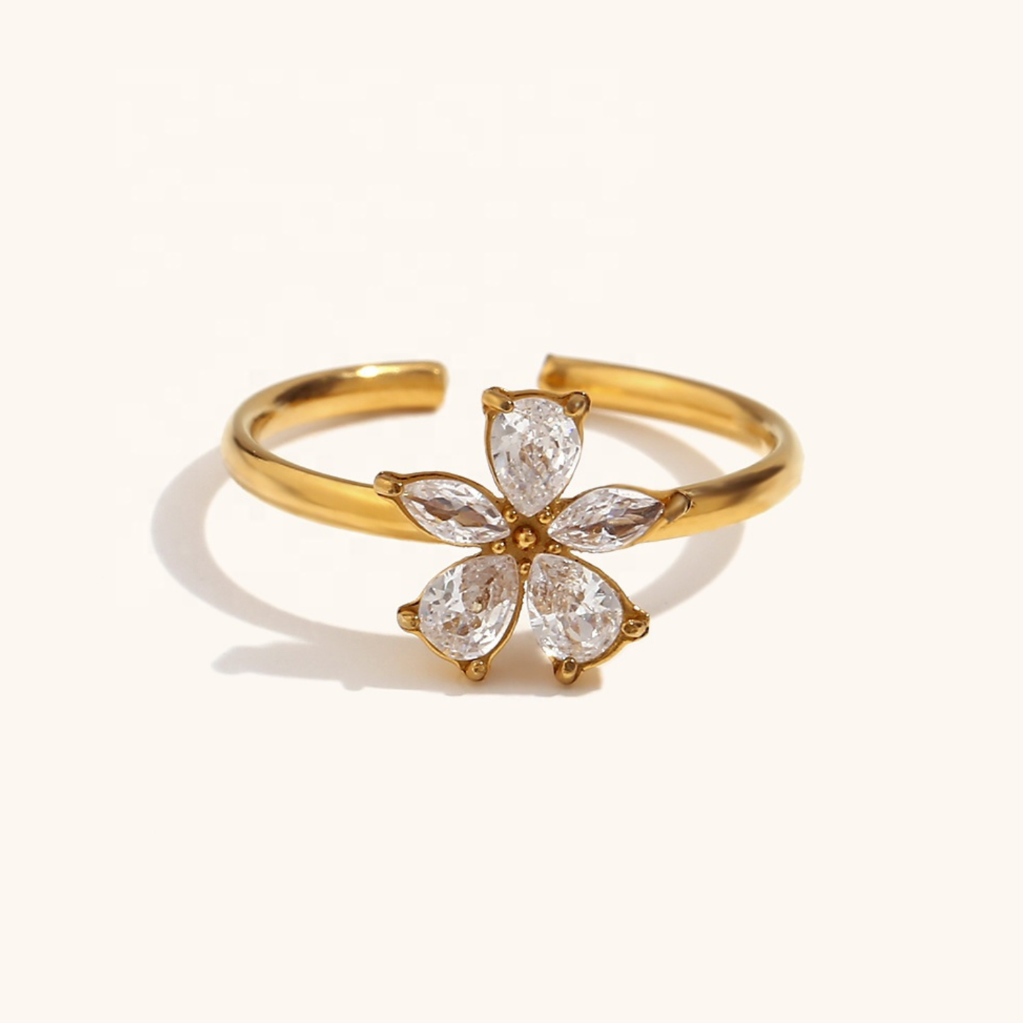 Becca Adjustable Ring