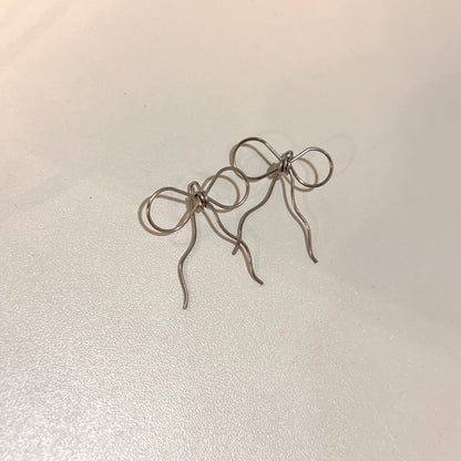 Bow Wire Earring