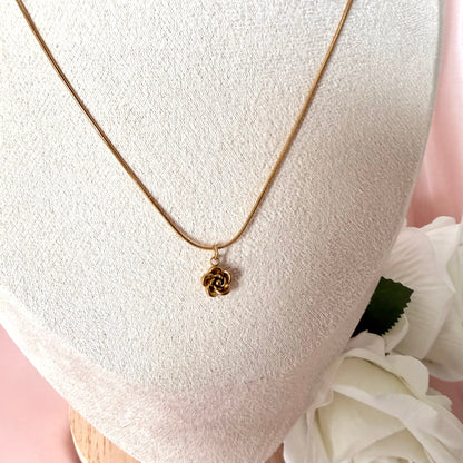 Rosey Necklace